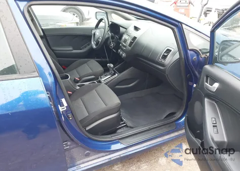 2017 Kia Forte Lx z USA, uszkodzony, nr VIN 3KPFK4A72HE051168